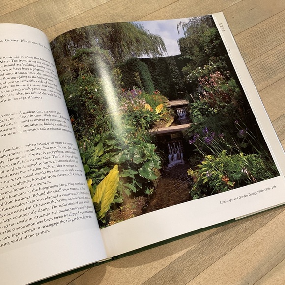 The Complete Landscape Designs and Gardens of Geoffrey Jellicoe - Picture 3 of 16